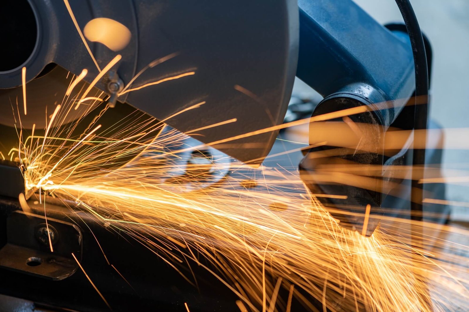 metal-cutting-1.jpg metal-cutting-1.jpg